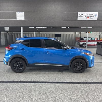 2023 Nissan Kicks SR