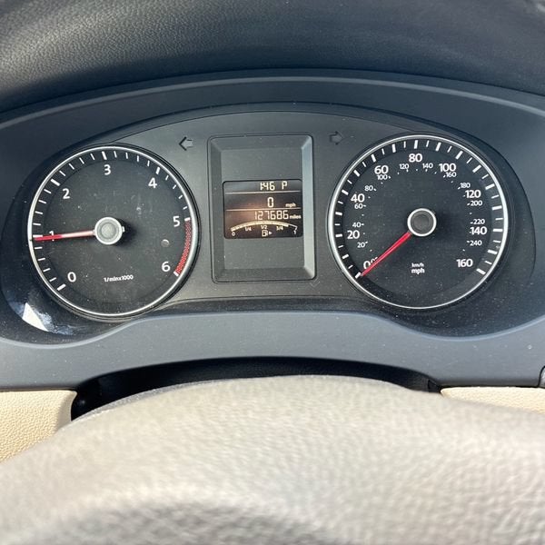 2014 Volkswagen Jetta 2.0L TDI w/Premium/Navigation