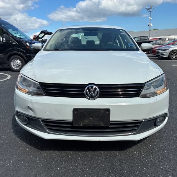 2014 Volkswagen Jetta 2.0L TDI w/Premium/Navigation