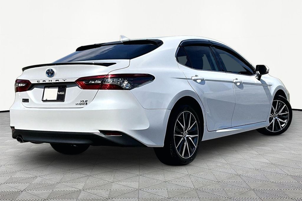 2023 Toyota Camry Hybrid XLE