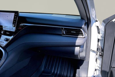 2023 Toyota Camry Hybrid XLE