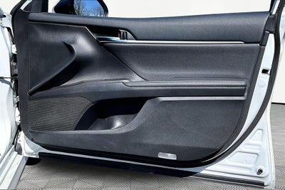 2023 Toyota Camry Hybrid XLE