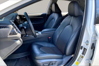 2023 Toyota Camry Hybrid XLE