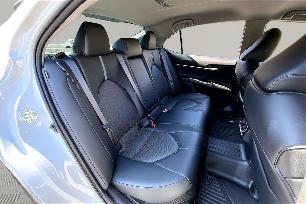 2023 Toyota Camry Hybrid XLE