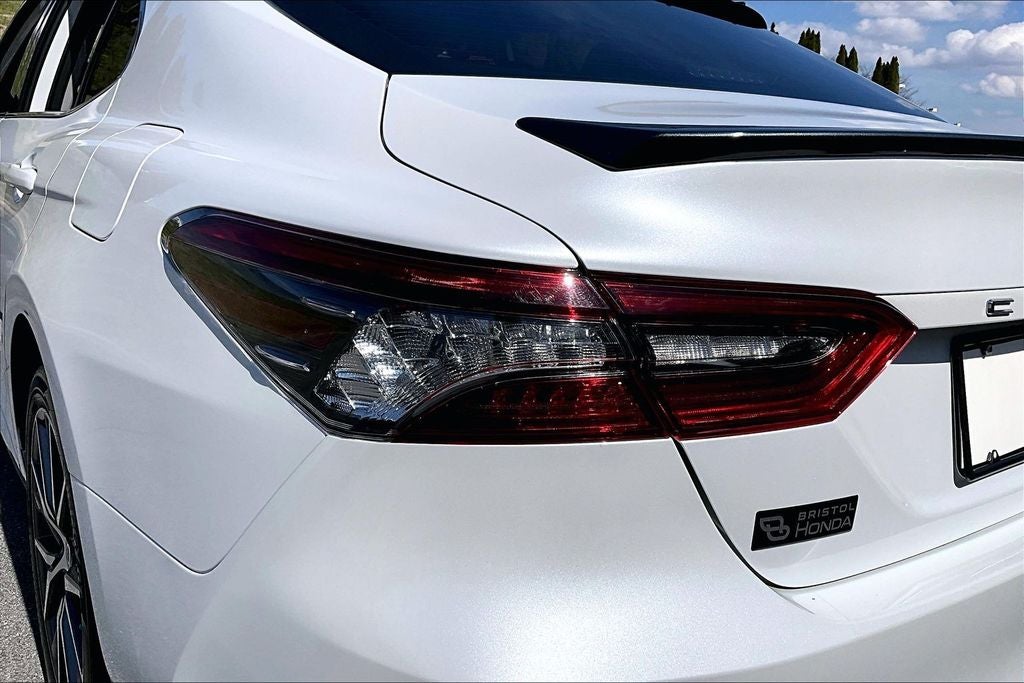 2023 Toyota Camry Hybrid XLE