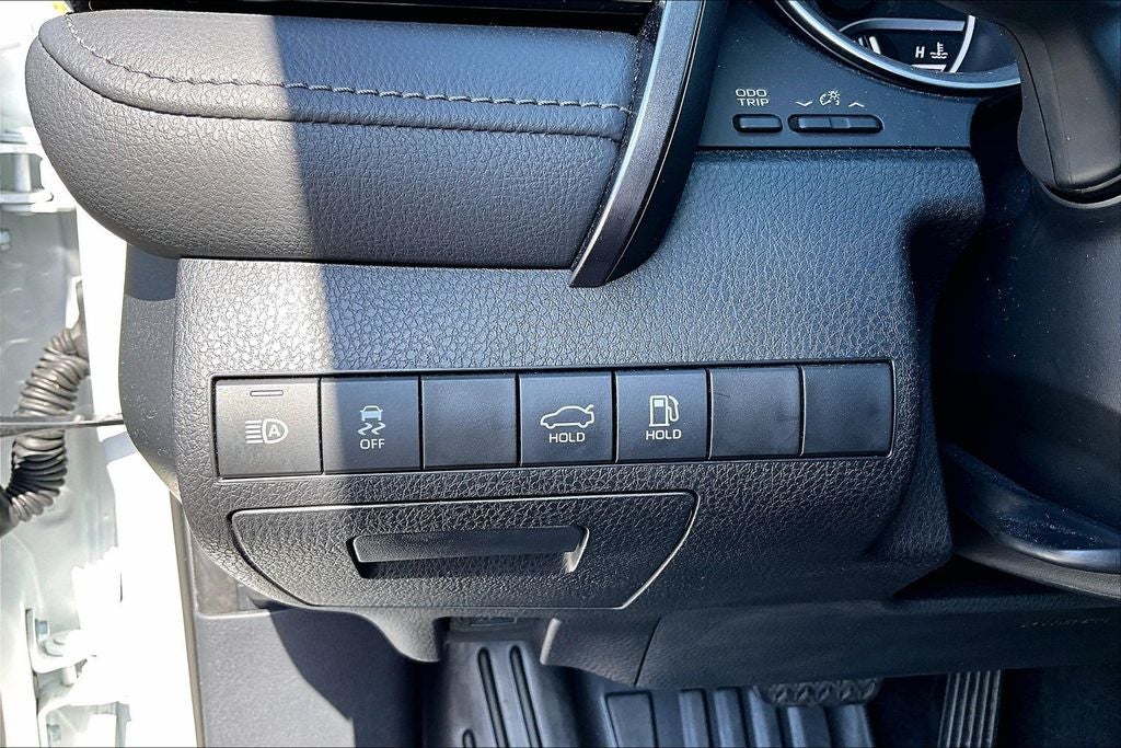 2023 Toyota Camry Hybrid XLE