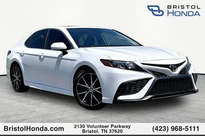 2022 Toyota Camry SE