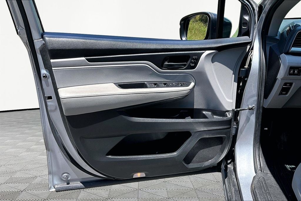 2019 Honda Odyssey EX-L w/Navigation and Rear Entertainment System
