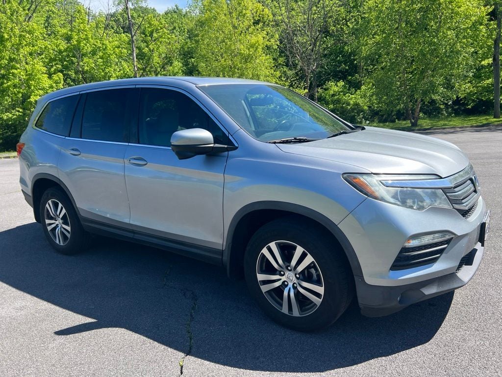 2017 Honda Pilot EX-L w/Rear Entertainment System
