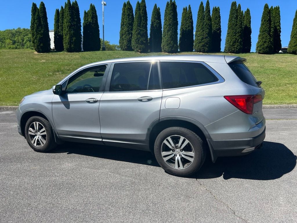 2017 Honda Pilot EX-L w/Rear Entertainment System