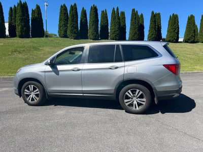 2017 Honda Pilot EX-L w/Rear Entertainment System