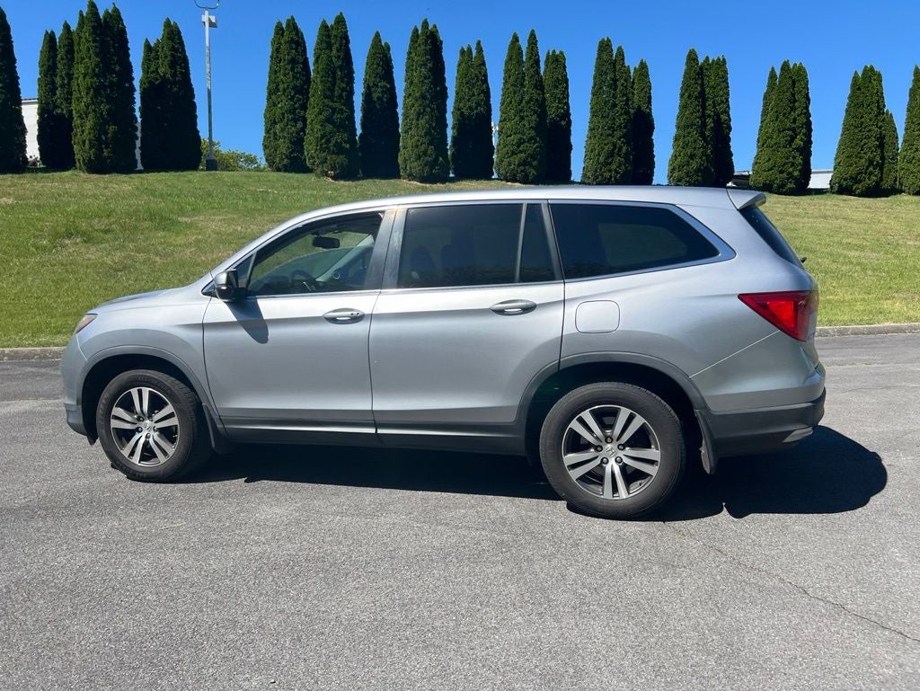 2017 Honda Pilot EX-L w/Rear Entertainment System