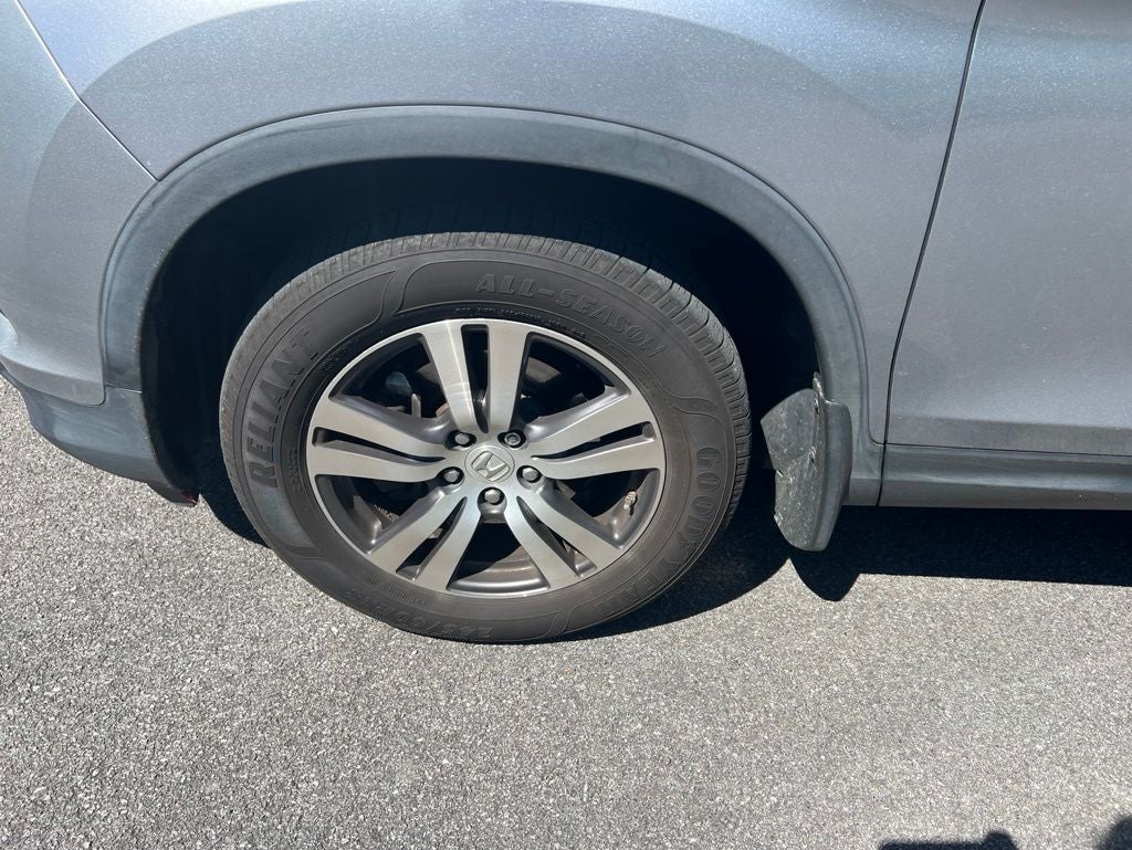 2017 Honda Pilot EX-L w/Rear Entertainment System