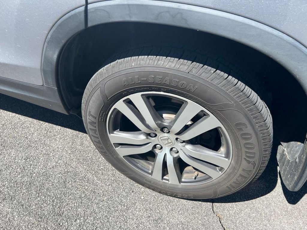 2017 Honda Pilot EX-L w/Rear Entertainment System