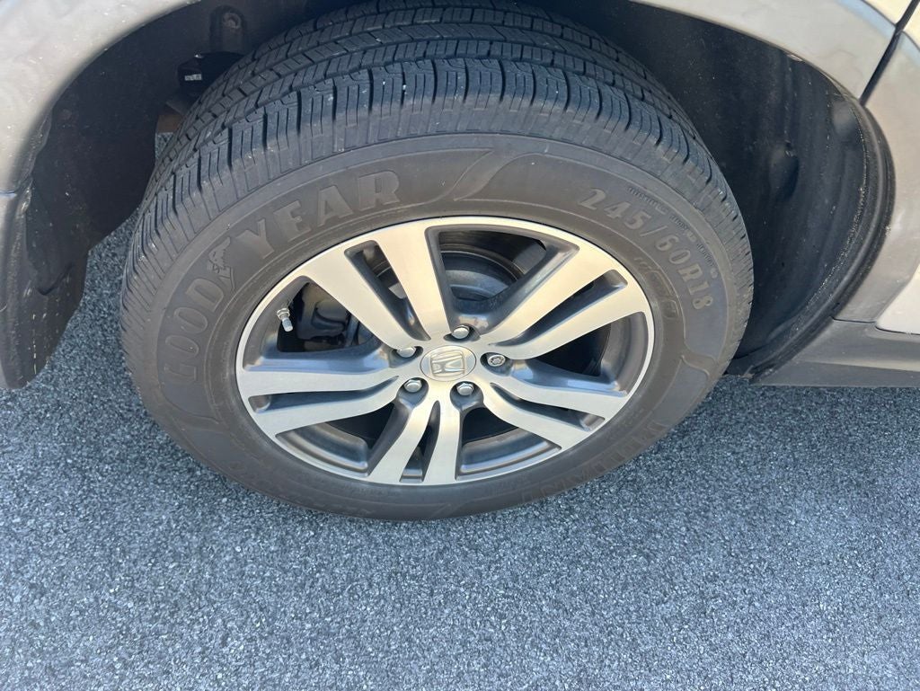 2017 Honda Pilot EX-L w/Rear Entertainment System