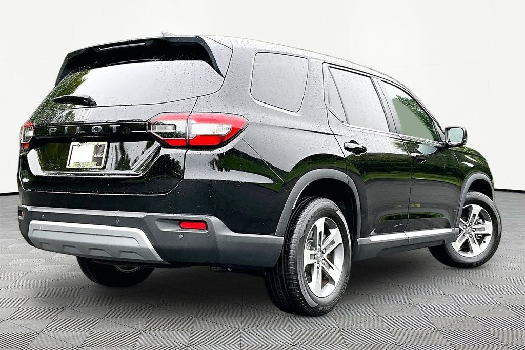 2023 Honda Pilot EX-L 8 Passenger