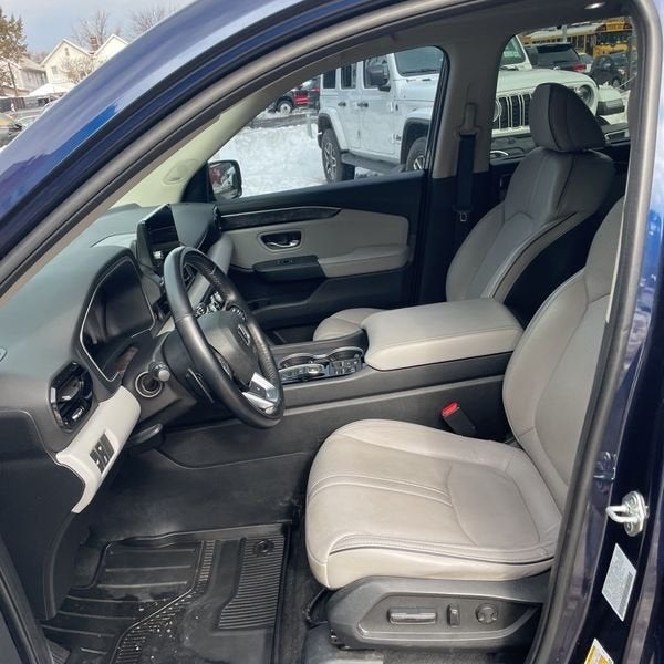 2023 Honda Pilot Elite