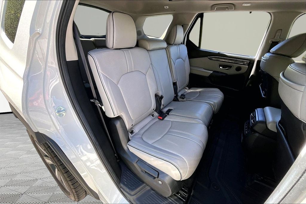 2023 Honda Pilot Elite