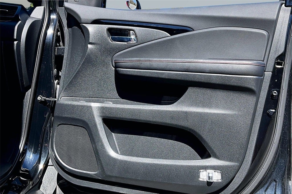 2017 Honda Ridgeline Black Edition