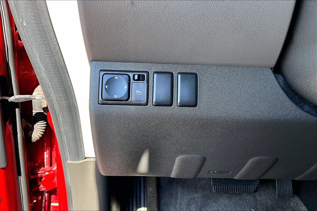 2011 Nissan Xterra S