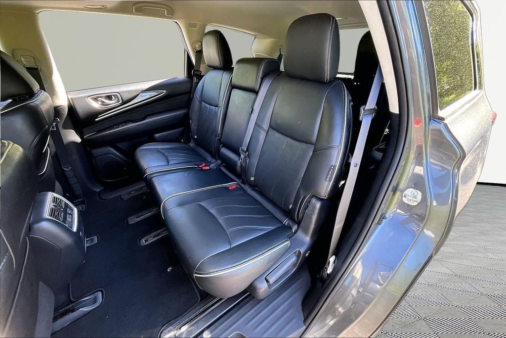 2019 INFINITI QX60 LUXE