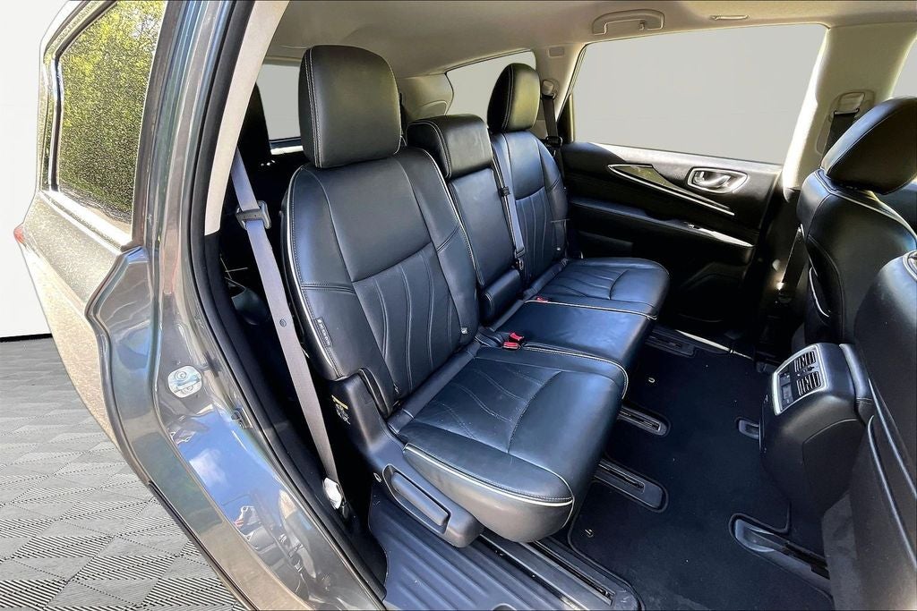 2019 INFINITI QX60 LUXE
