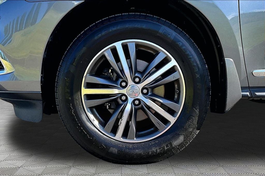2019 INFINITI QX60 LUXE