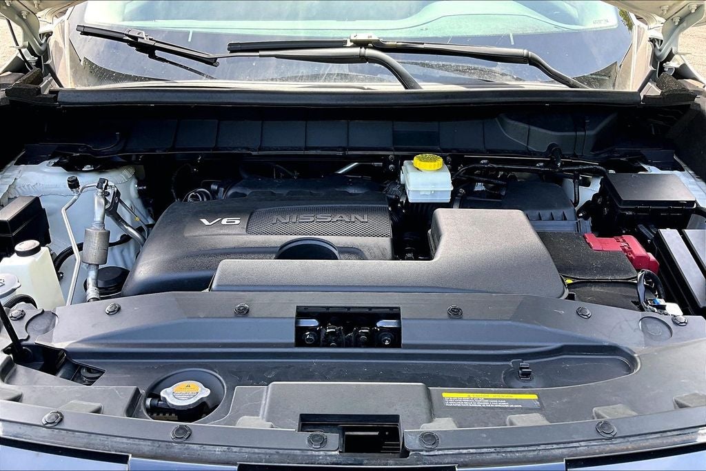 2022 Nissan Pathfinder SV