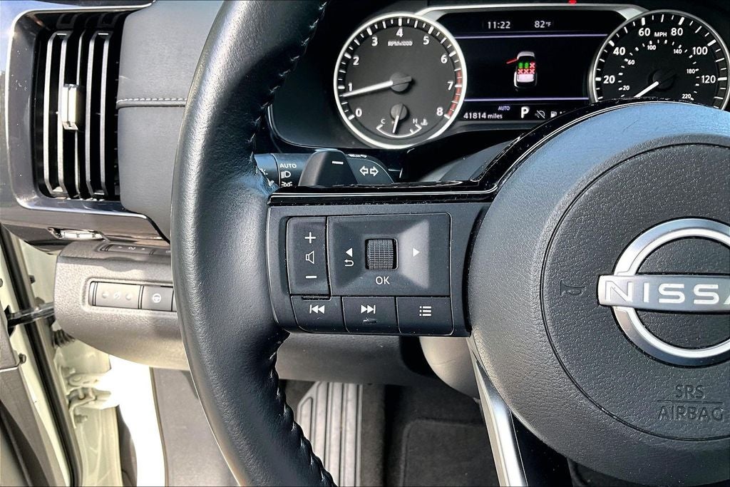 2022 Nissan Pathfinder SV