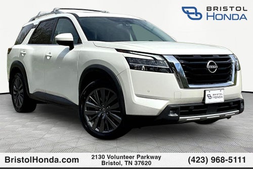 2022 Nissan Pathfinder SL