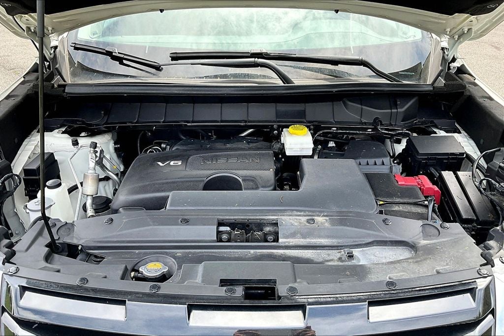 2022 Nissan Pathfinder SL