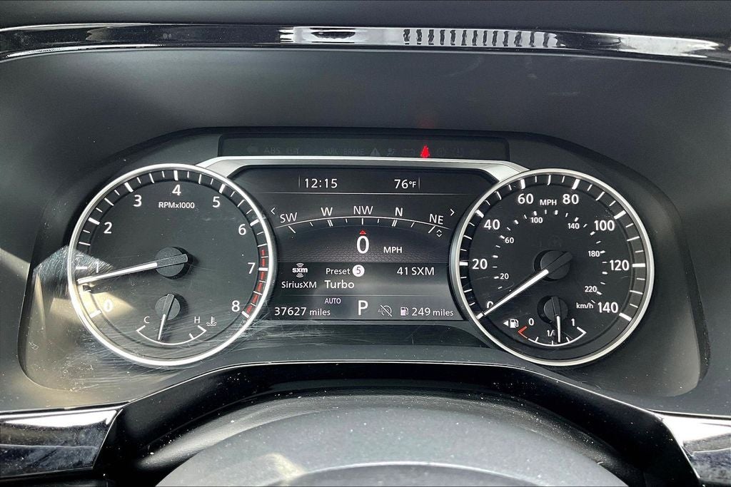 2022 Nissan Pathfinder SL