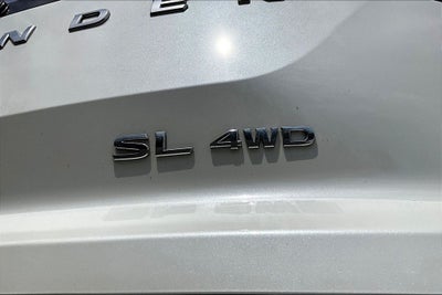 2022 Nissan Pathfinder SL