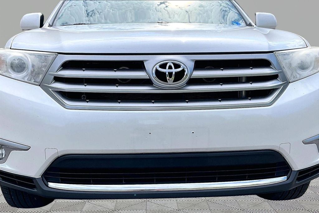 2012 Toyota Highlander SE
