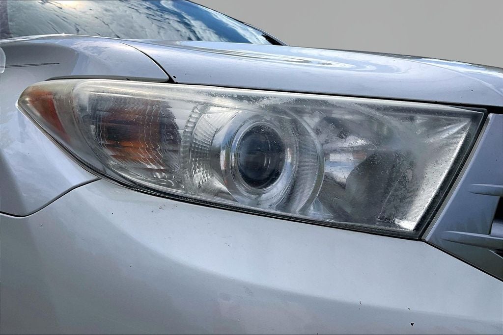 2012 Toyota Highlander SE
