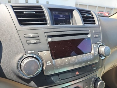 2012 Toyota Highlander SE