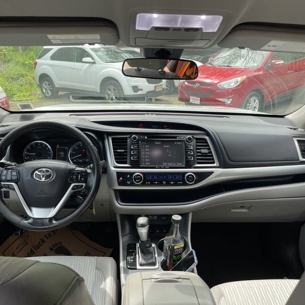 2017 Toyota Highlander LE Plus
