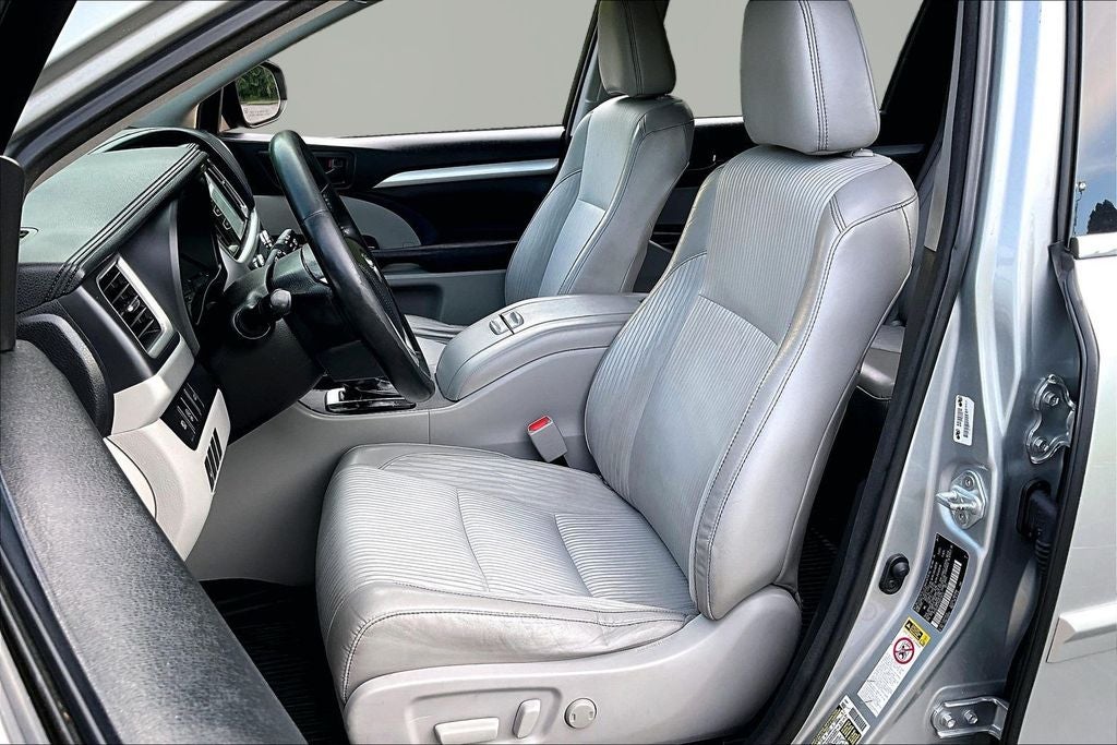 2017 Toyota Highlander LE Plus