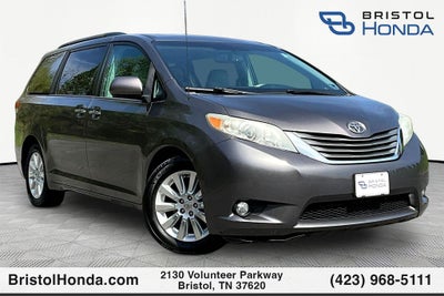 2013 Toyota Sienna Limited 7 Passenger