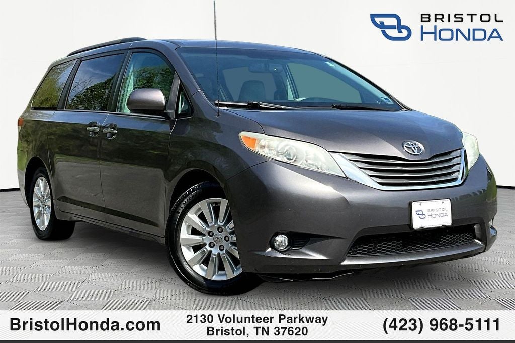 2013 Toyota Sienna Limited 7 Passenger