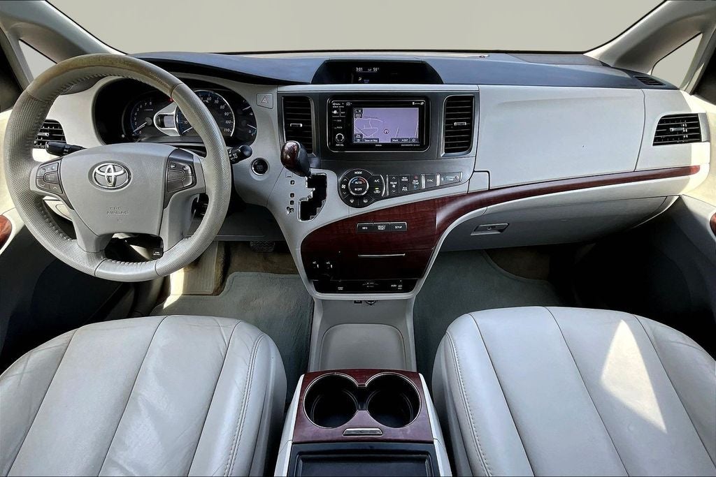 2013 Toyota Sienna Limited 7 Passenger