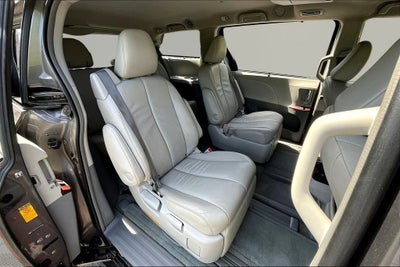 2013 Toyota Sienna Limited 7 Passenger
