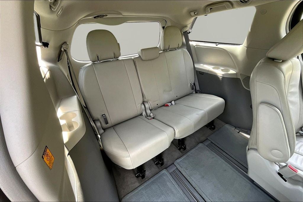 2013 Toyota Sienna Limited 7 Passenger