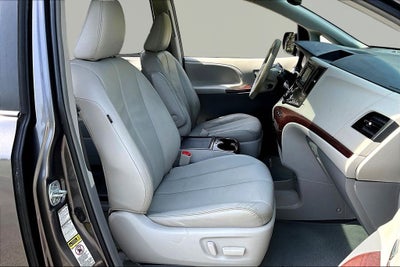 2013 Toyota Sienna Limited 7 Passenger