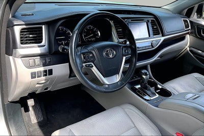 2015 Toyota Highlander Limited Platinum V6