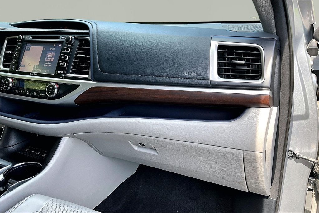 2015 Toyota Highlander Limited Platinum V6