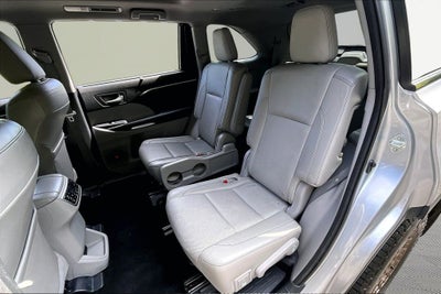 2015 Toyota Highlander Limited Platinum V6