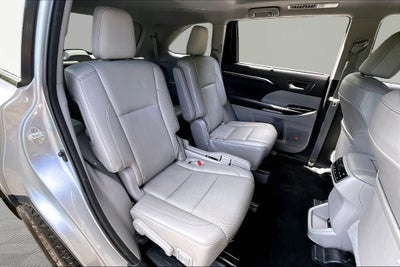 2015 Toyota Highlander Limited Platinum V6