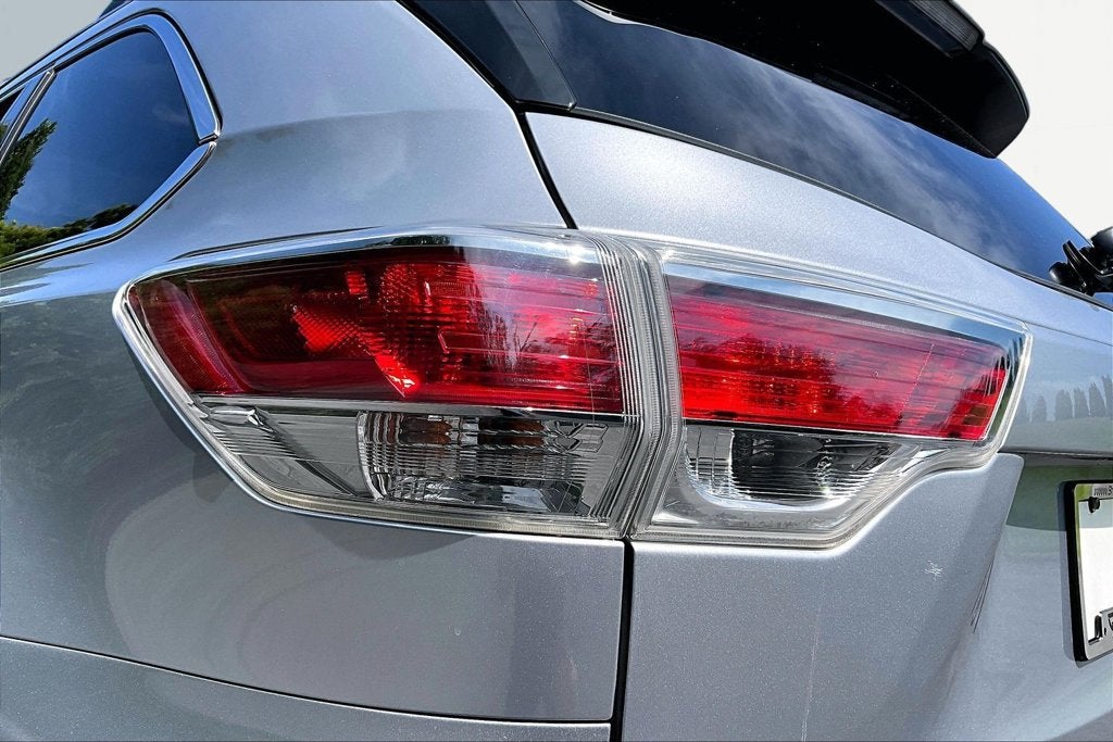 2015 Toyota Highlander Limited Platinum V6