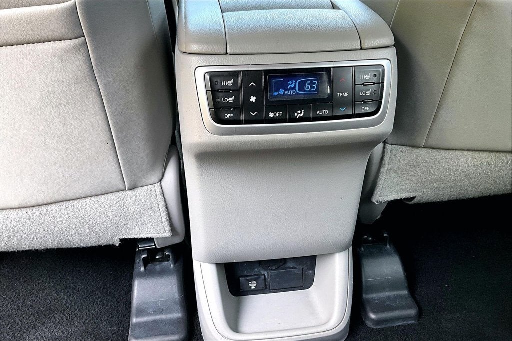 2015 Toyota Highlander Limited Platinum V6